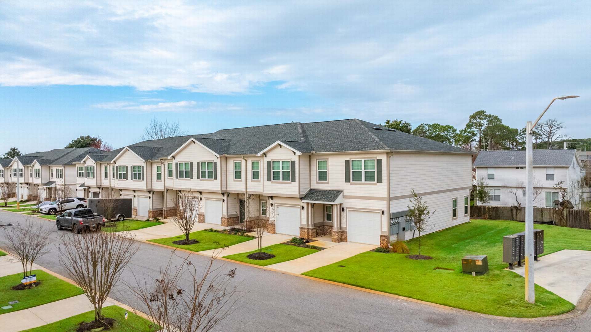 Modern Townhomes for Rent - Westgate Townhomes
